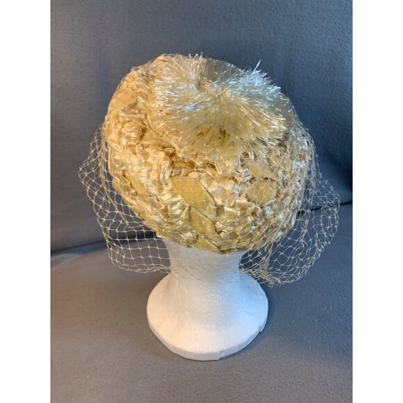 Ladies Ivory Raffia and Velvet Ribbon Hat with netting Sz 22 Vintage - Picture 3 of 11